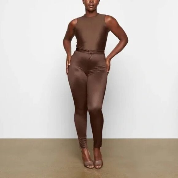 NEW!!! SKIMS Disco Pants in Cocoa High Rise Curve Flattering Size 3X - Picture 1 of 14